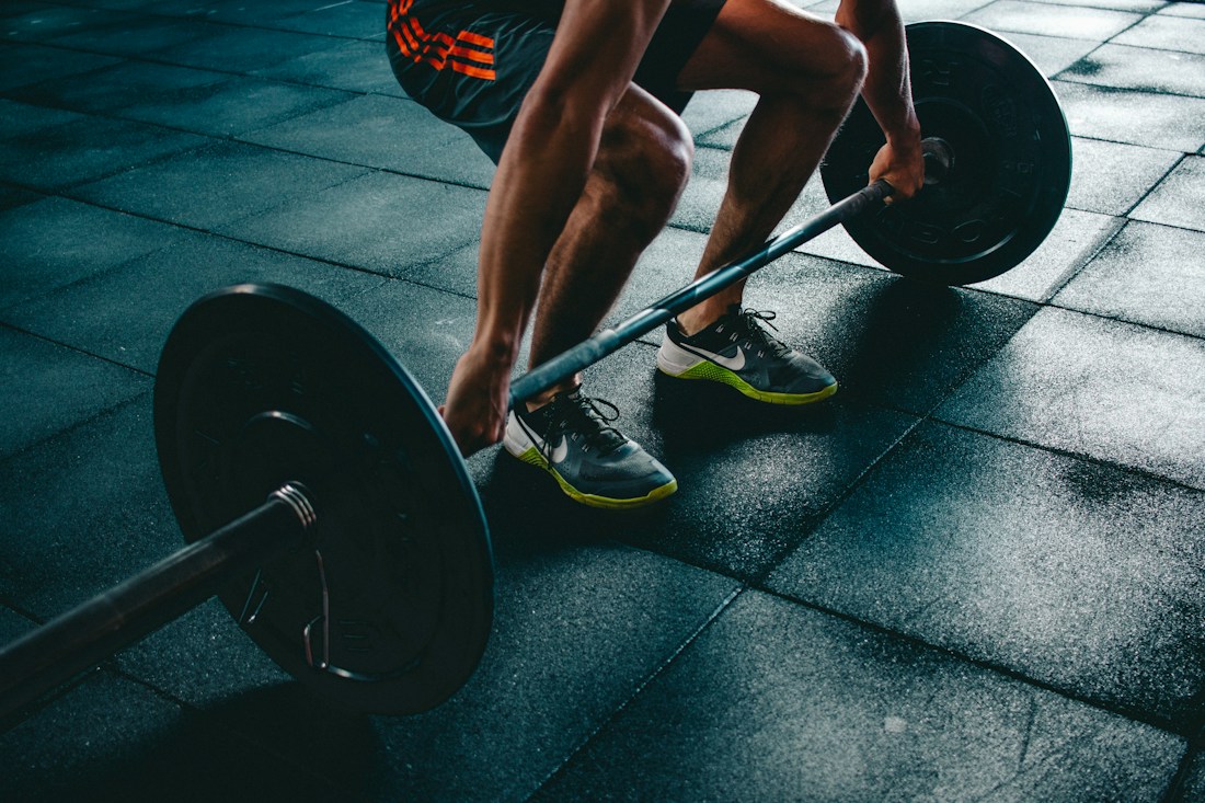 Entrenamiento de fuerza, fotografía ilustrativa